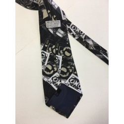 Snoopy Black & White Playing Card Neck Tie - Cravate